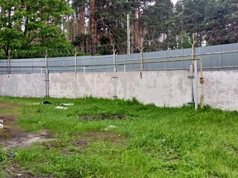 коммерческая по адресу Центральна, 4