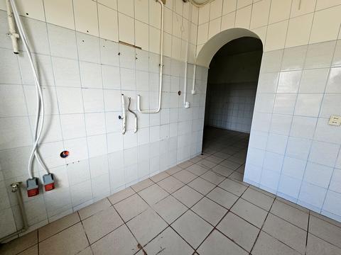 комерційна за адресою Конякіна вул., 13