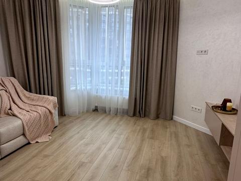 квартира за адресою Щаслива вул., 63