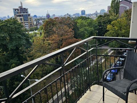 комерційна за адресою Івана Козловського пров., 5