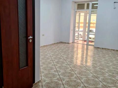 комерційна за адресою Михайла Грушевського вул., 22