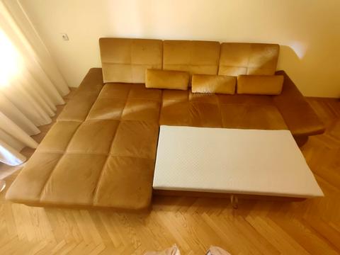 квартира за адресою Королеви Єлизавети ІІ вул. (Глинки), 18