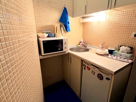 комерційна за адресою Костянтинівська вул., 20/14