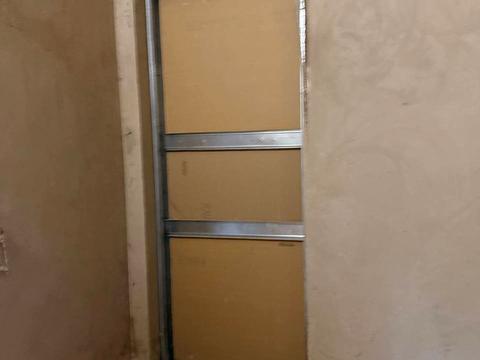 коммерческая по адресу Мінеральна ул., 27