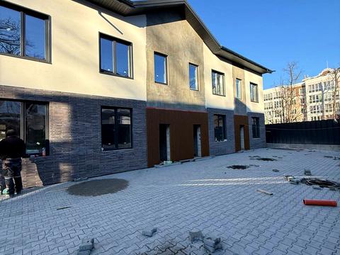 будинок за адресою Академіка Ромоданова вул. (Льва Толстого), 44