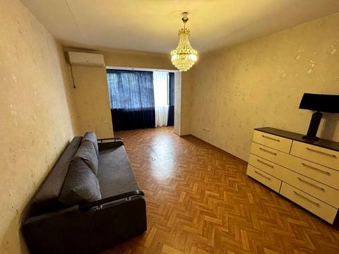 квартира за адресою Робоча вул., 18