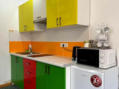 комерційна за адресою Грушевського вул., 1