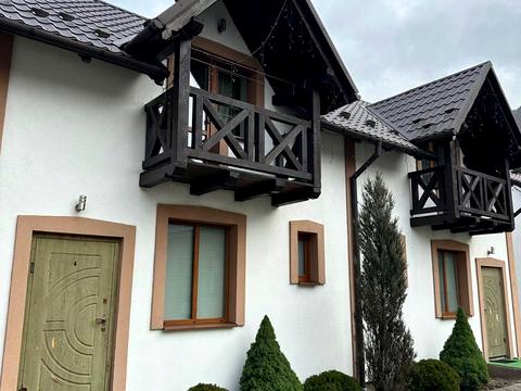 комерційна за адресою Грушевського вул., 1