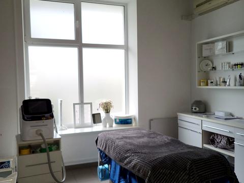 комерційна за адресою Київська вул., 37