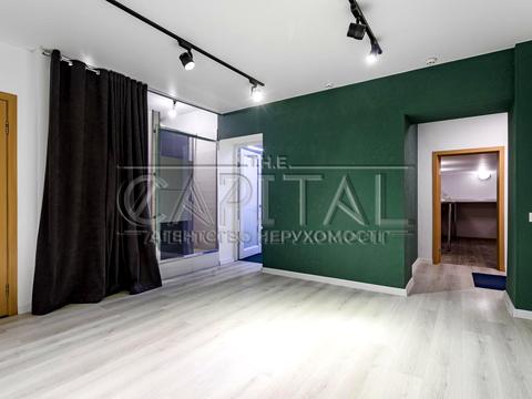 комерційна за адресою Оболонська набережна вул., 19