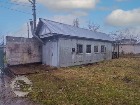 комерційна за адресою Центральна, 180