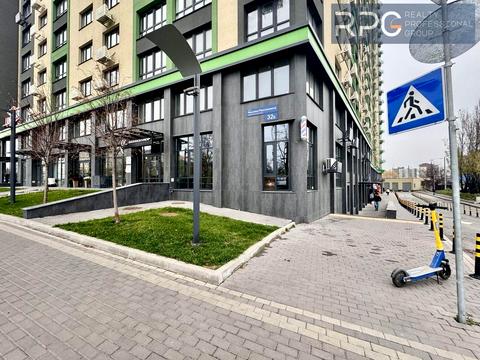 комерційна за адресою Михайла Максимовича вул. (Онуфрія Трутенка), 32-Б