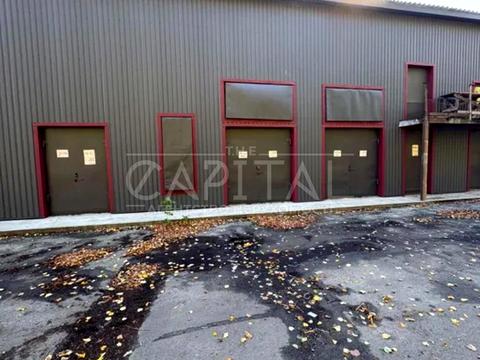 комерційна за адресою Залізнична вул., 1