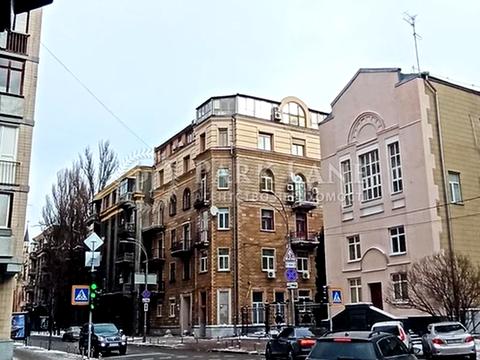 комерційна за адресою Шовковична вул., 34