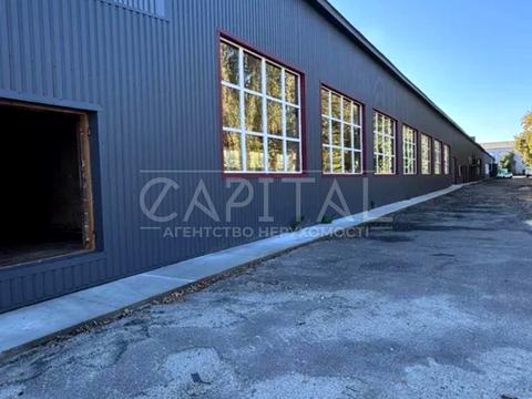 комерційна за адресою Залізнична вул., 1