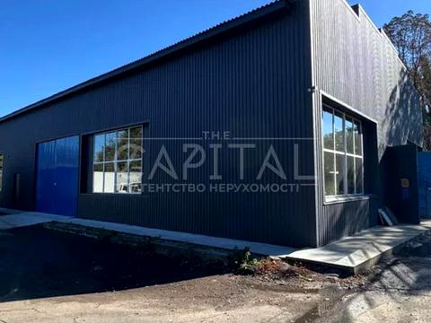 комерційна за адресою Залізнична вул., 1