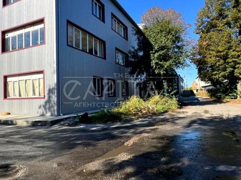 комерційна за адресою Залізнична вул., 1