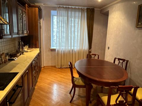 квартира за адресою Вишняківська вул., 13