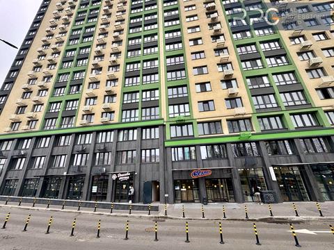 комерційна за адресою Михайла Максимовича вул. (Онуфрія Трутенка), 32-Б