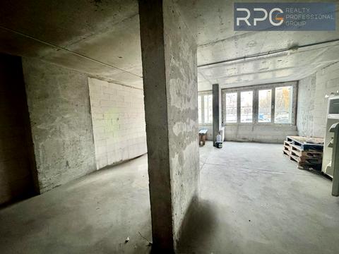 комерційна за адресою Михайла Максимовича вул. (Онуфрія Трутенка), 32-Б