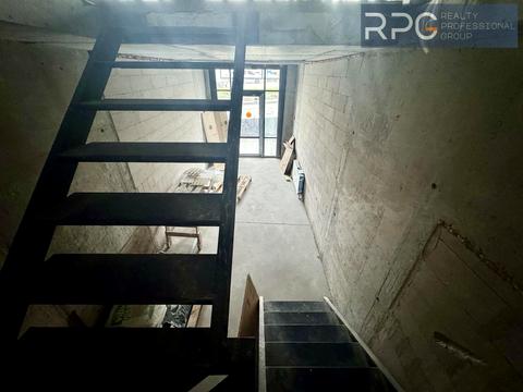 комерційна за адресою Михайла Максимовича вул. (Онуфрія Трутенка), 32-Б