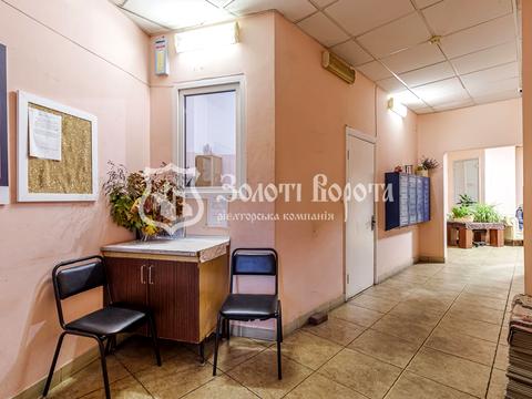 комерційна за адресою Сім'ї Стешенків вул. (Тимофія Строкача), 7