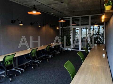 комерційна за адресою Кловський узвіз (Кловський), 7a