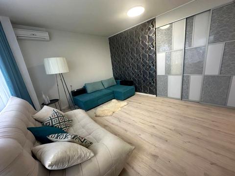 квартира за адресою Миколи Бажана просп., 14