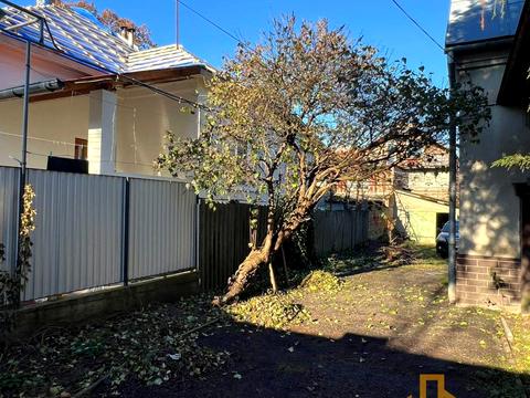 будинок за адресою Капушанська вул., 44