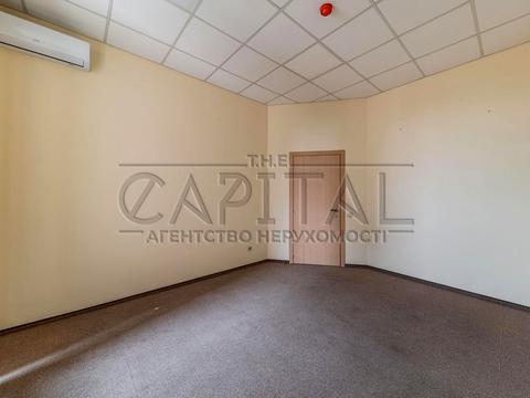 комерційна за адресою Антоновича вул. (Горького), 33 в