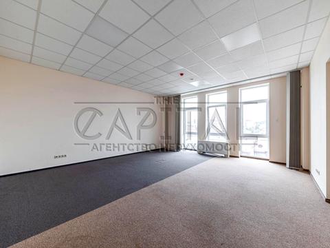 комерційна за адресою Антоновича вул. (Горького), 33 в