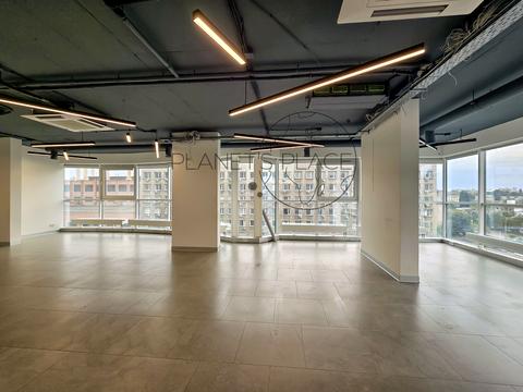 комерційна за адресою Жилянська вул., 118