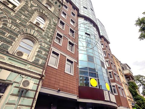 комерційна за адресою Жилянська вул., 118