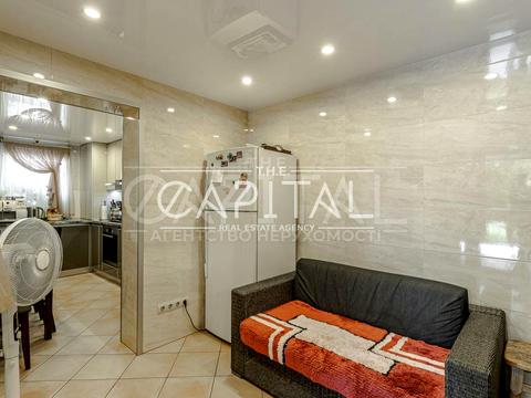 будинок за адресою Миколи Миклухи-Маклая вул. (Дежнєва)