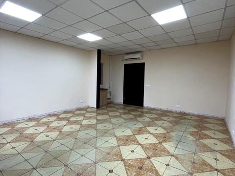 комерційна за адресою Павленка вул., 54