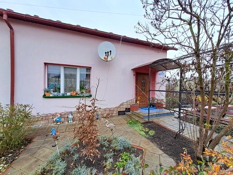 будинок за адресою Весняна вул., 12