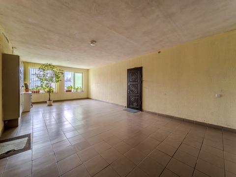 квартира за адресою Василя Сухомлинського вул., 8