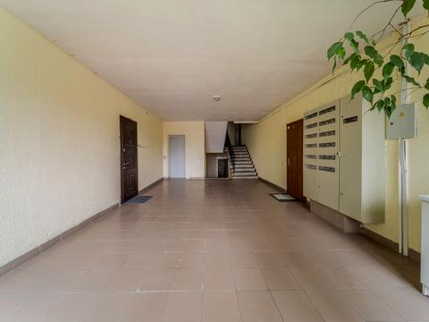 квартира за адресою Василя Сухомлинського вул., 8