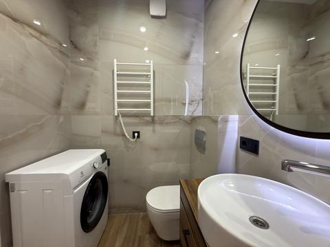 квартира по адресу Молодіжна ул., 10