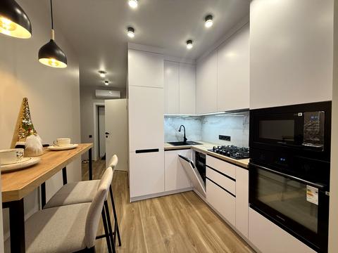 квартира по адресу Молодіжна ул., 10