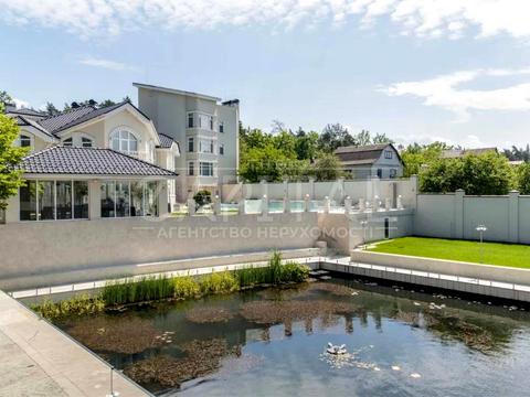 будинок за адресою Стуса