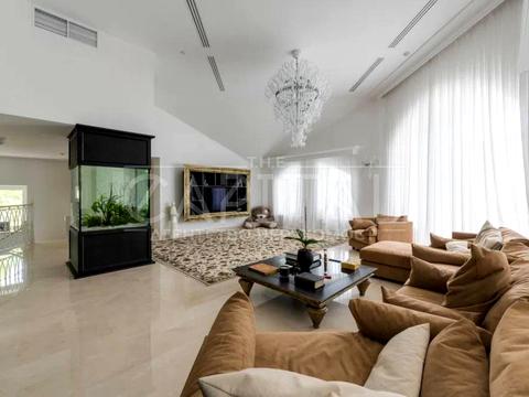 будинок за адресою Стуса