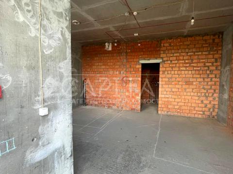 комерційна за адресою Євгена Маланюка вул. (Степана Сагайдака), 11