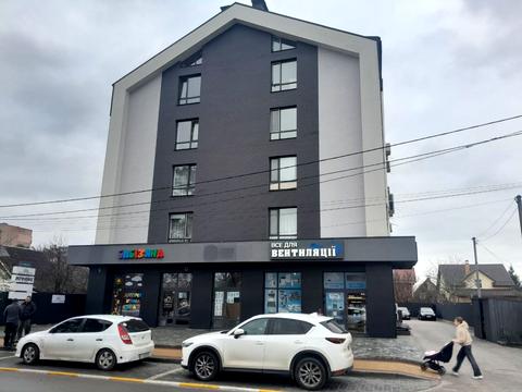 комерційна за адресою Соборна вул., 68