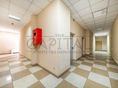 комерційна за адресою Антоновича вул. (Горького), 33-В