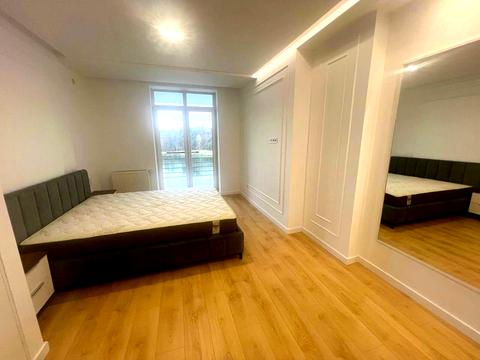 квартира по адресу Львовская ул., 33б