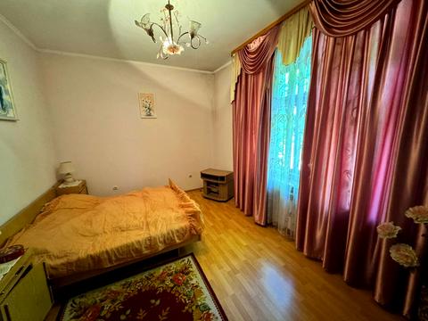 будинок за адресою Андрія Мельника вул. (), 20