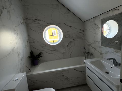 будинок за адресою с. Крижанівка, Лазурна