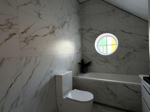 будинок за адресою с. Крижанівка, Лазурна