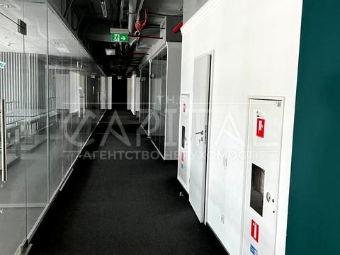 коммерческая по адресу Степана Бандеры просп. (Московський), 28А